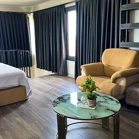 Centrally Located With Mountain & Sea Views Avdhellero