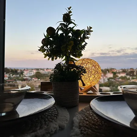 아파트 Centrally Located With Mountain & Sea Views *