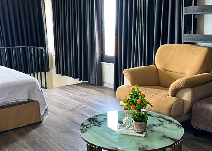 Centrally Located With Mountain & Sea Views Avdhellero