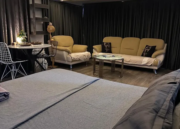 Apartmán Centrally Located With Mountain & Sea Views Avdhellero