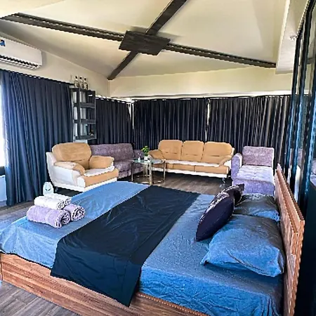 شقة Centrally Located With Mountain & Sea Views *