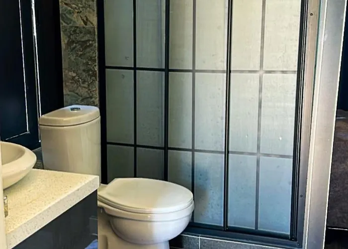 Centrally Located With Mountain & Sea Views * Avdhellero