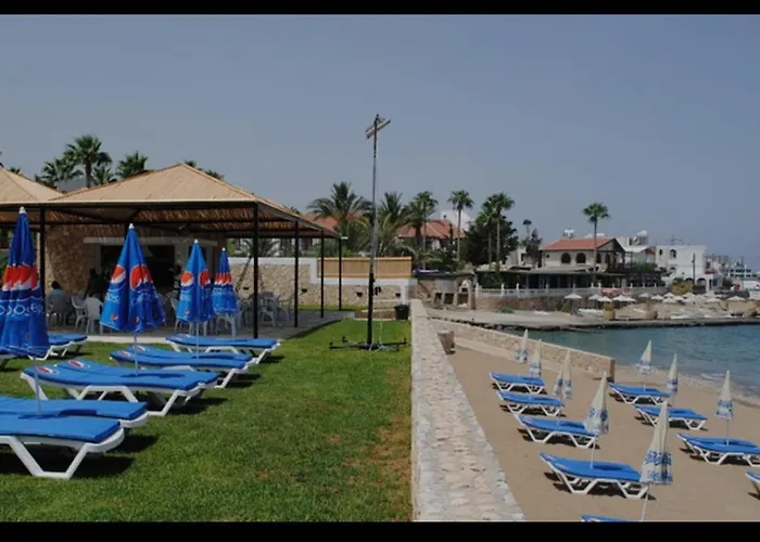 Apartmán Centrally Located With Mountain & Sea Views *